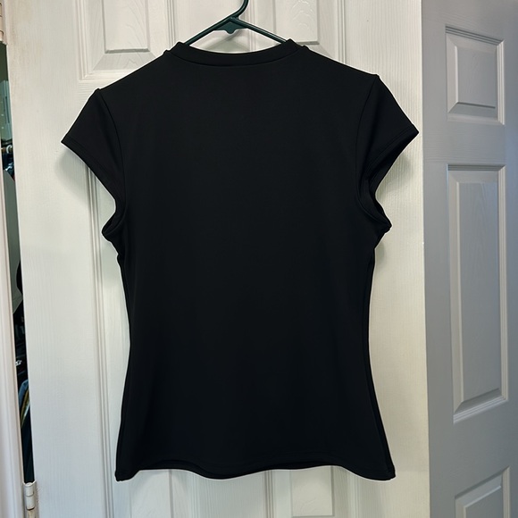 Express Body Contour Tee - Picture 2 of 2